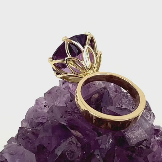 Paris Amethyst Ring